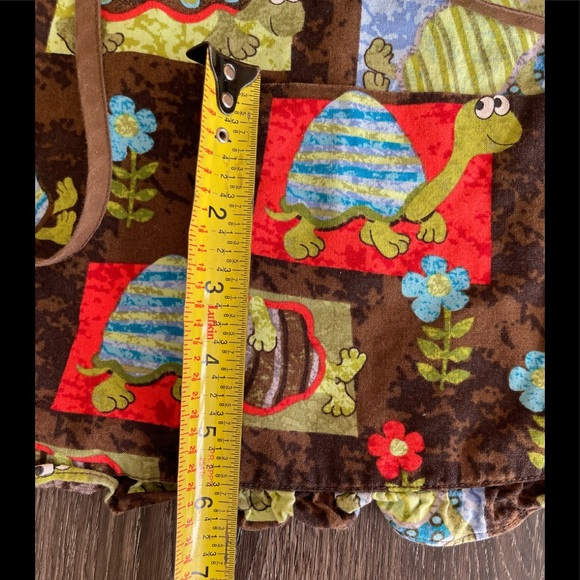 White Cross Brand Scrub Top, Turtle Scrubs, Size Large, tie waist - Picture 6 of 15